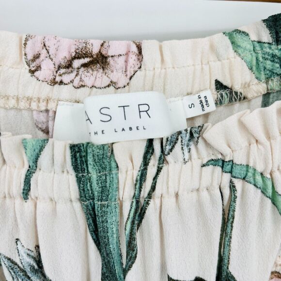 ASTR Floral Chavelle Off the Shoulder Blouse, Sz Small, Fairy Whimsy Peasant - Picture 7 of 8